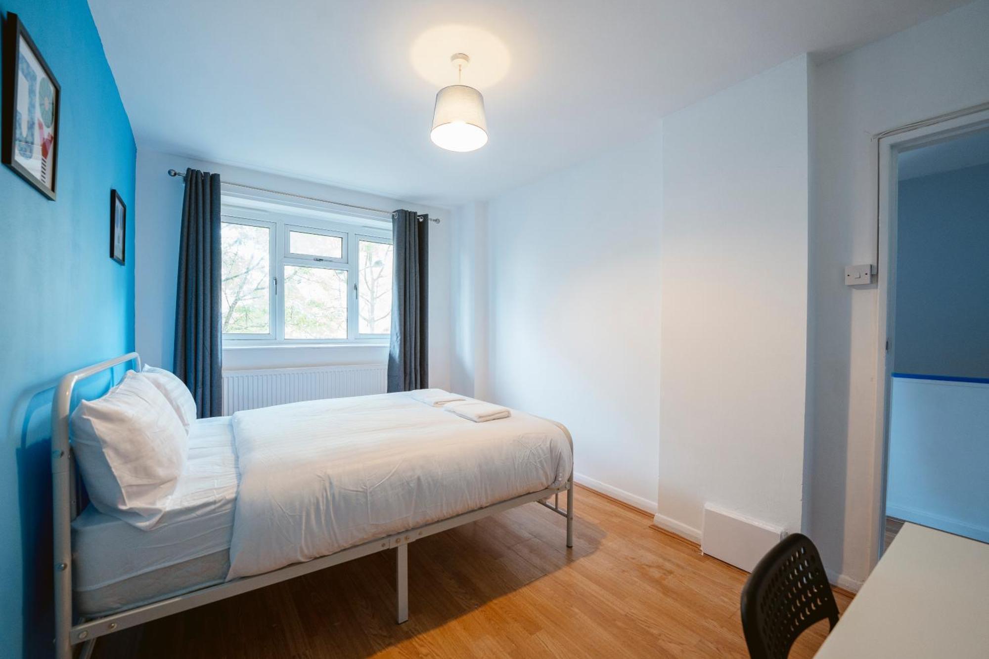 Deptford Bridge Double Rooms London Exterior photo