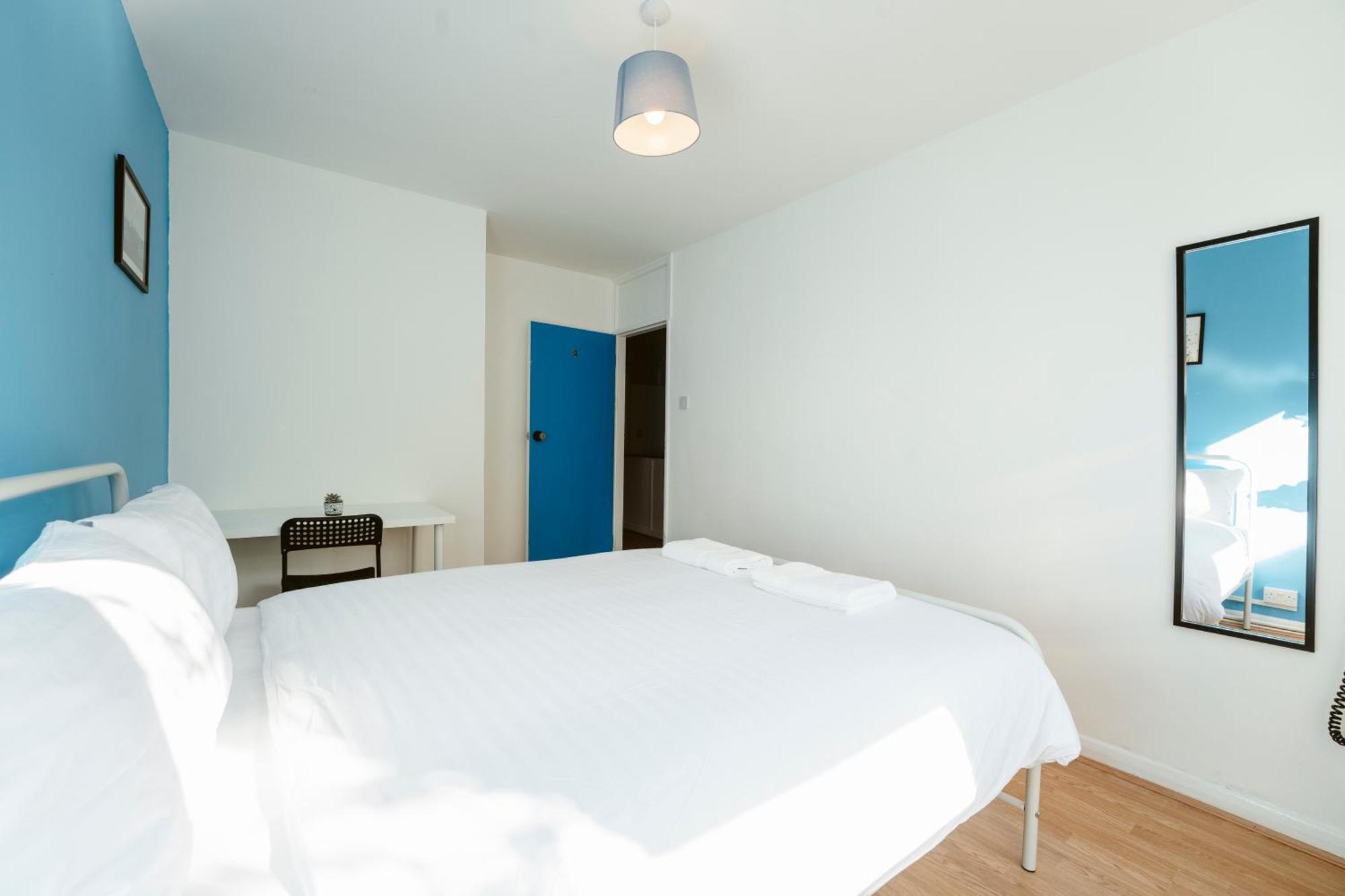 Deptford Bridge Double Rooms London Exterior photo