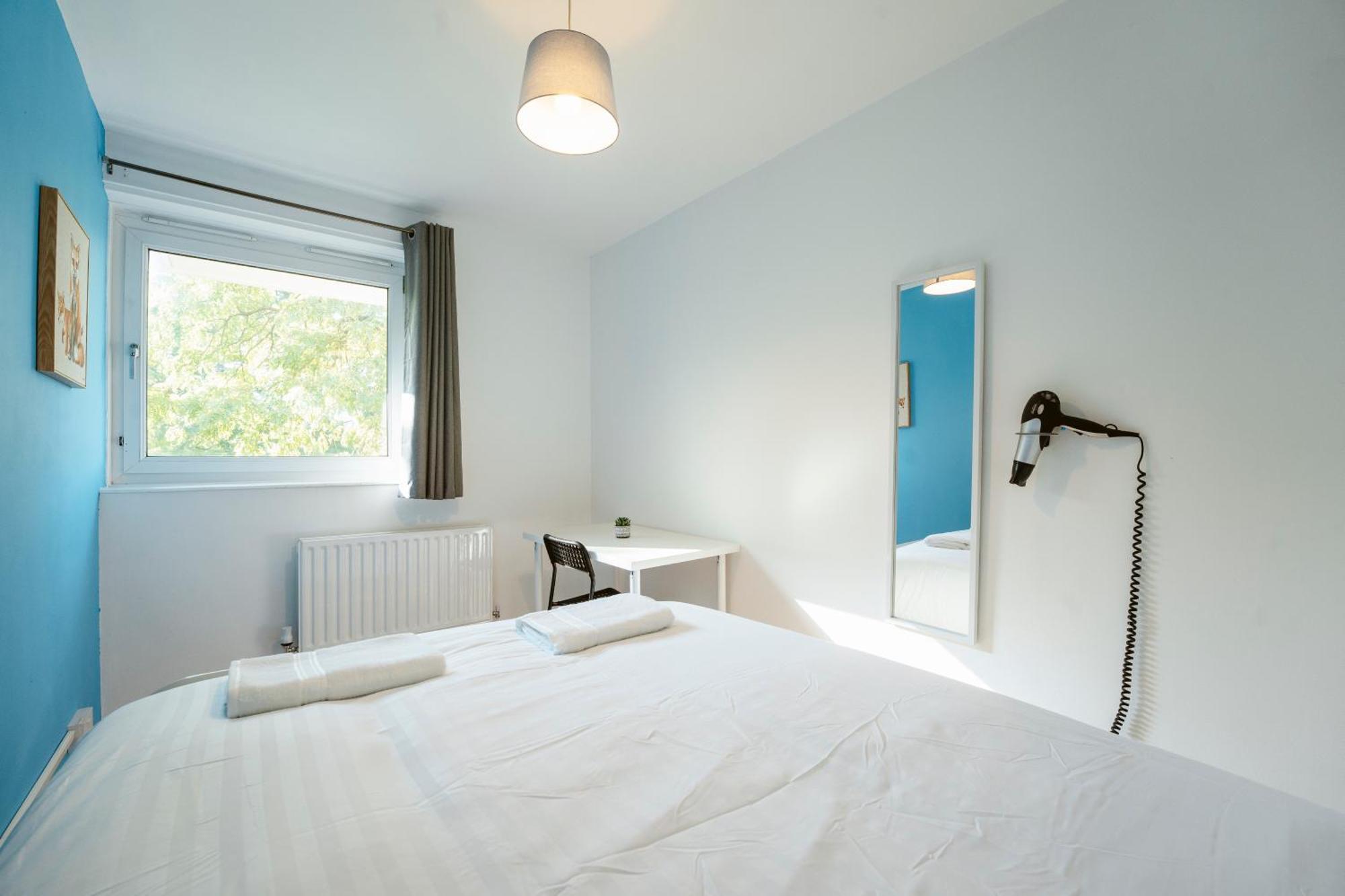 Deptford Bridge Double Rooms London Exterior photo