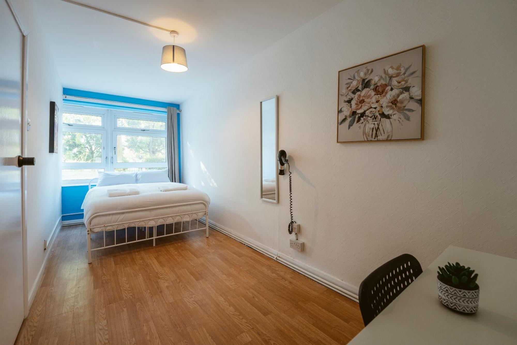 Deptford Bridge Double Rooms London Exterior photo