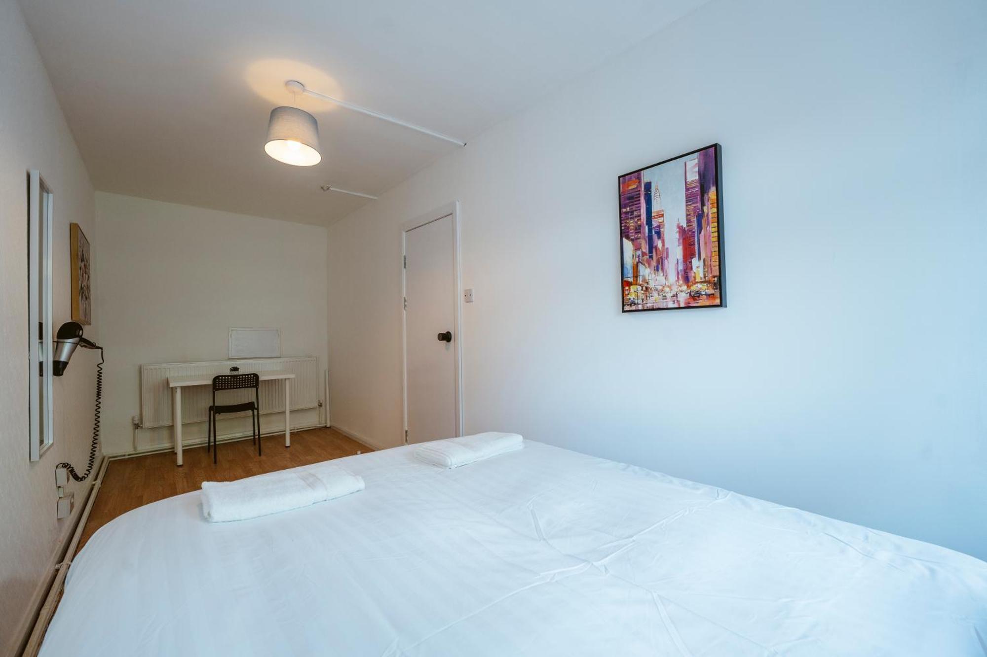 Deptford Bridge Double Rooms London Exterior photo